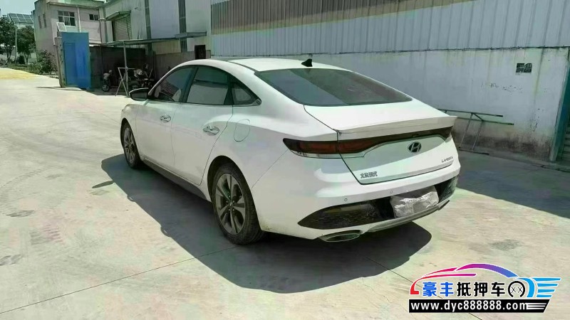 20年现代菲斯塔轿车抵押车出售