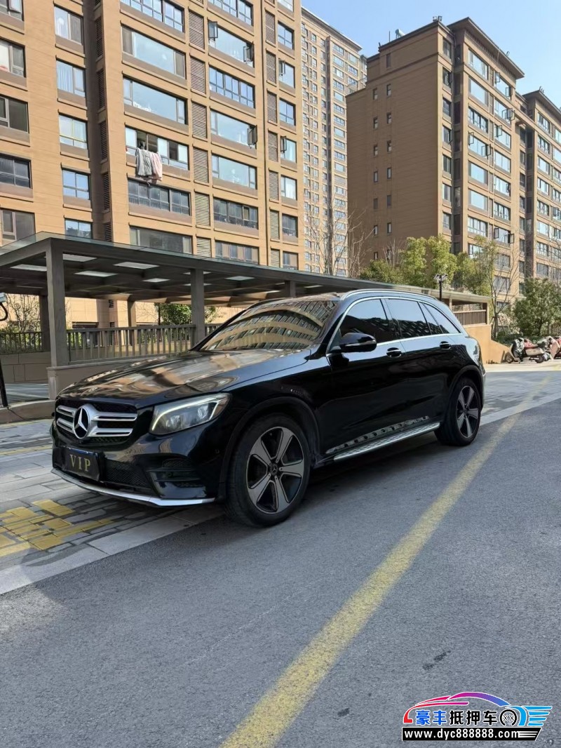 19年奔驰GLC轿车抵押车出售