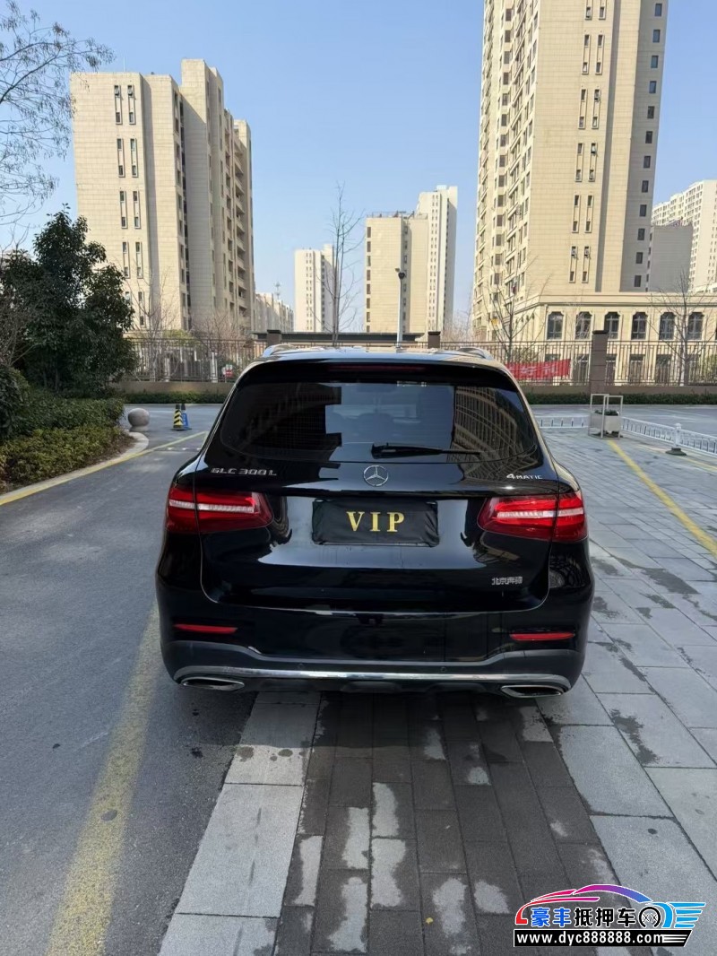 19年奔驰GLC轿车抵押车出售