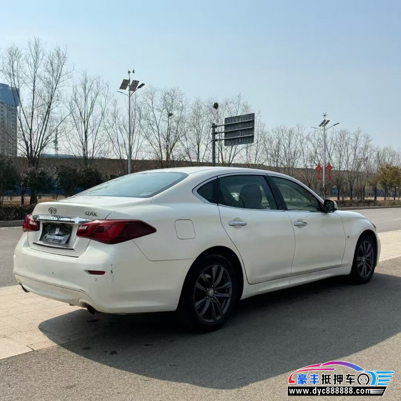 16年英菲尼迪Q70轿车抵押车出售