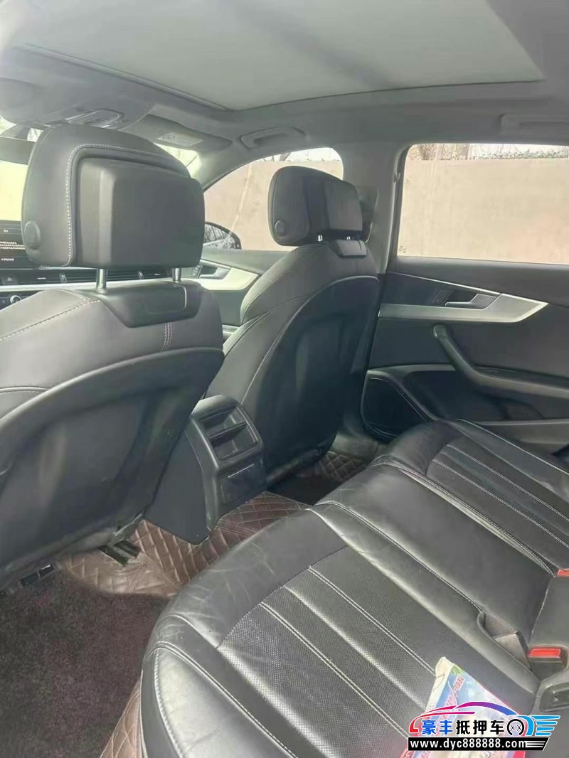 21年奥迪A4L轿车抵押车出售