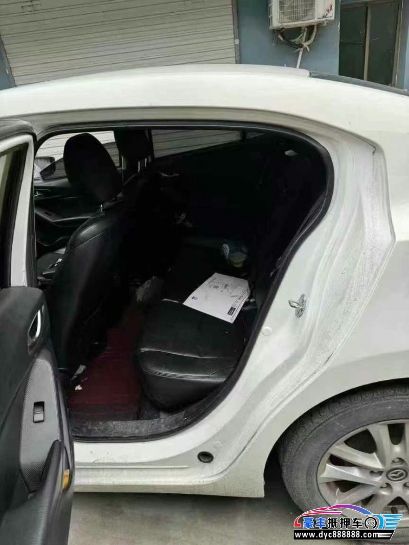 16年马自达3 Axela昂克赛拉轿车抵押车出售