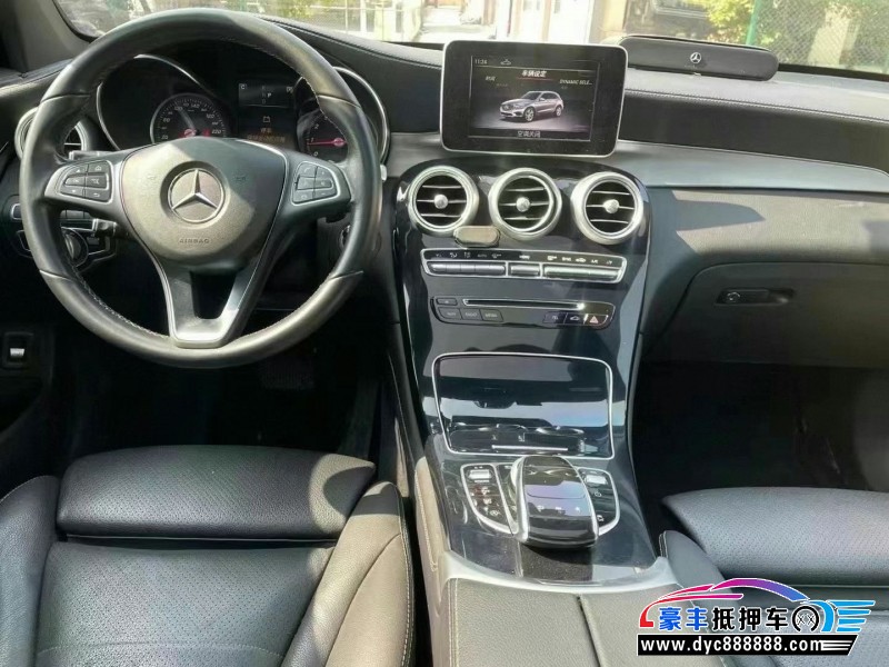 19年奔驰GLC轿车抵押车出售