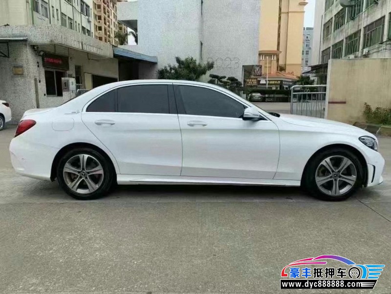 20年奔驰C轿车抵押车出售