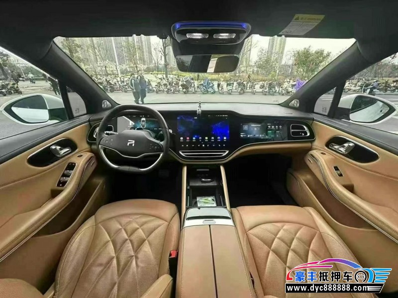 23年非凡R7轿车抵押车出售