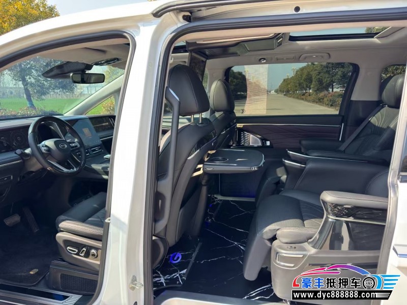 23年传祺M8轿车抵押车出售