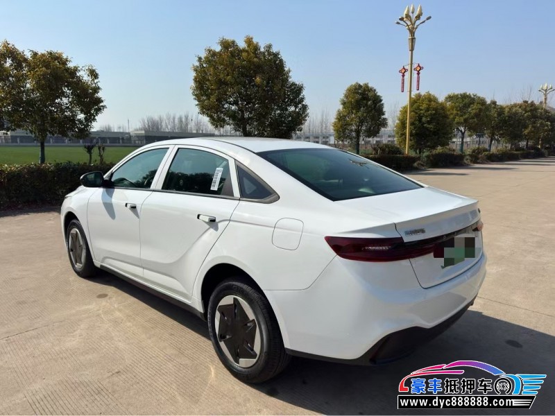 24年吉利几何轿车抵押车出售