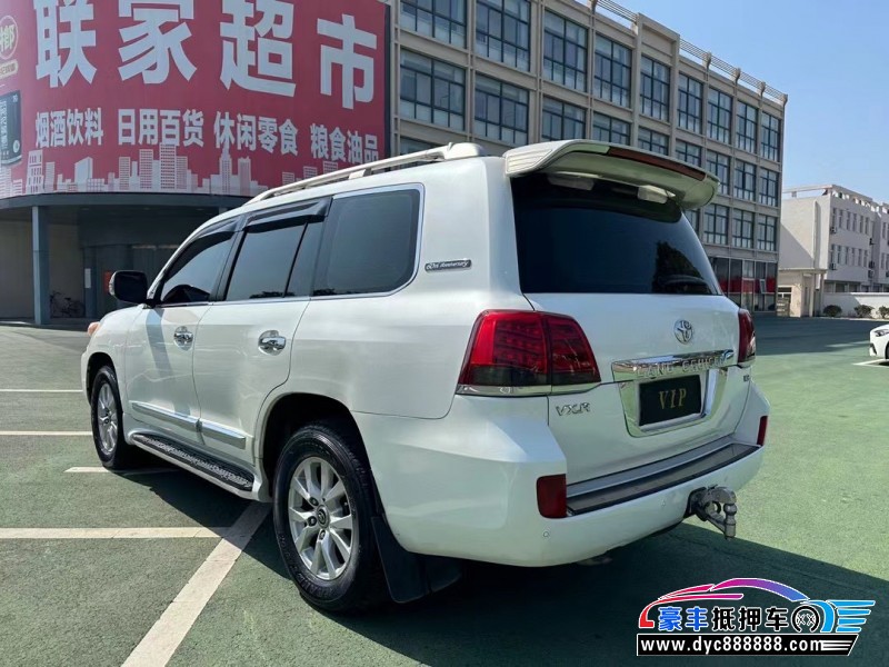 16年丰田兰德酷路泽(陆巡)轿车抵押车出售