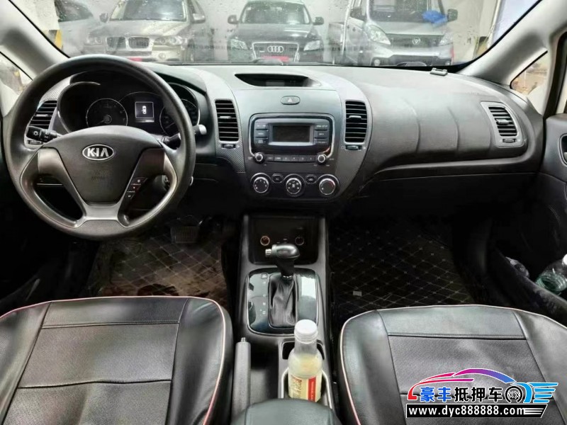 18年起亚K3轿车抵押车出售