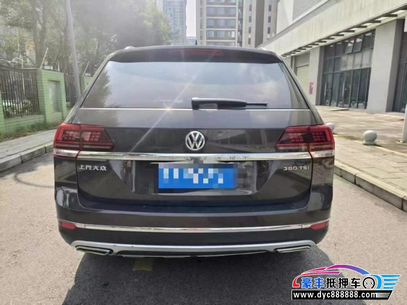 17年大众途昂轿车抵押车出售