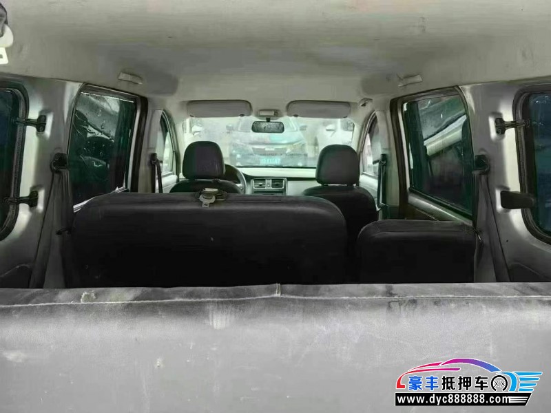 20年五菱汽车五菱宏光轿车抵押车出售