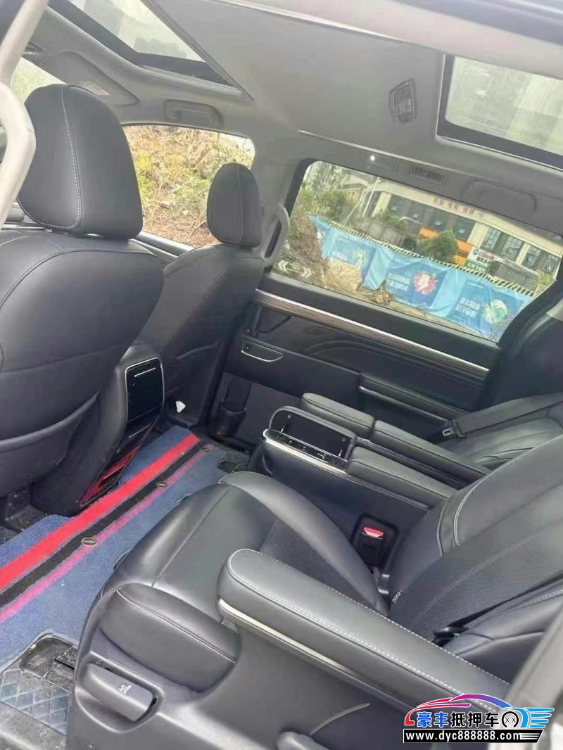 23年传祺M8轿车抵押车出售