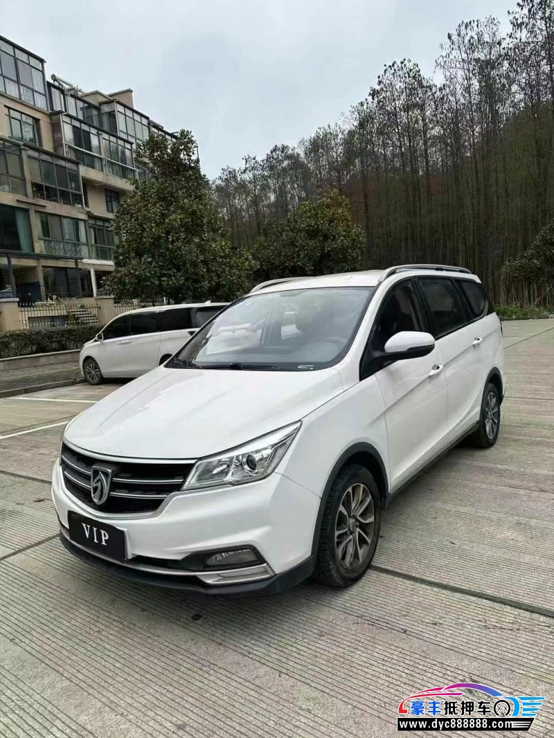 19年宝骏730轿车抵押车出售