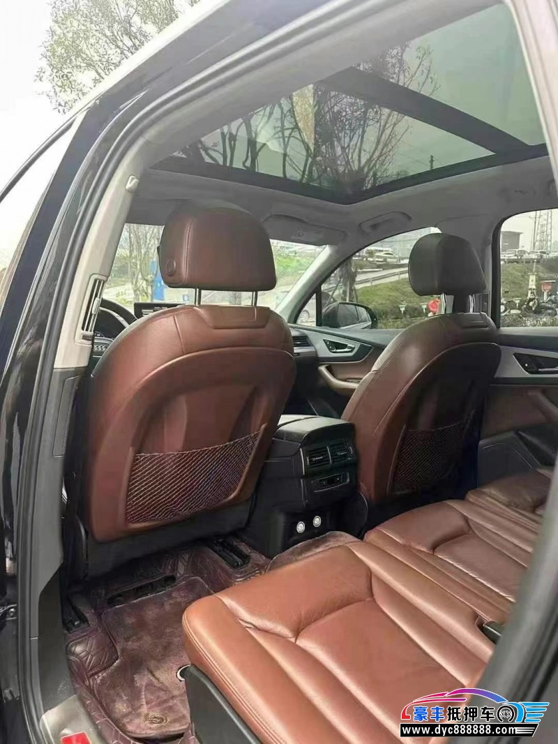 18年奥迪Q7轿车抵押车出售