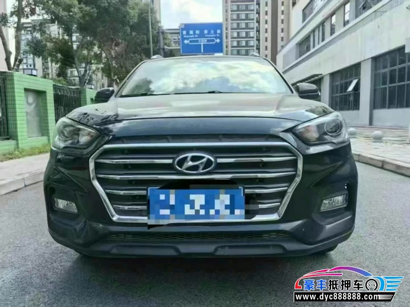 19年现代ix35轿车抵押车出售