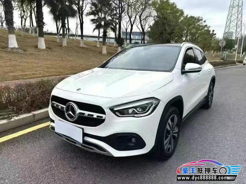 20年奔驰CLA轿车抵押车出售