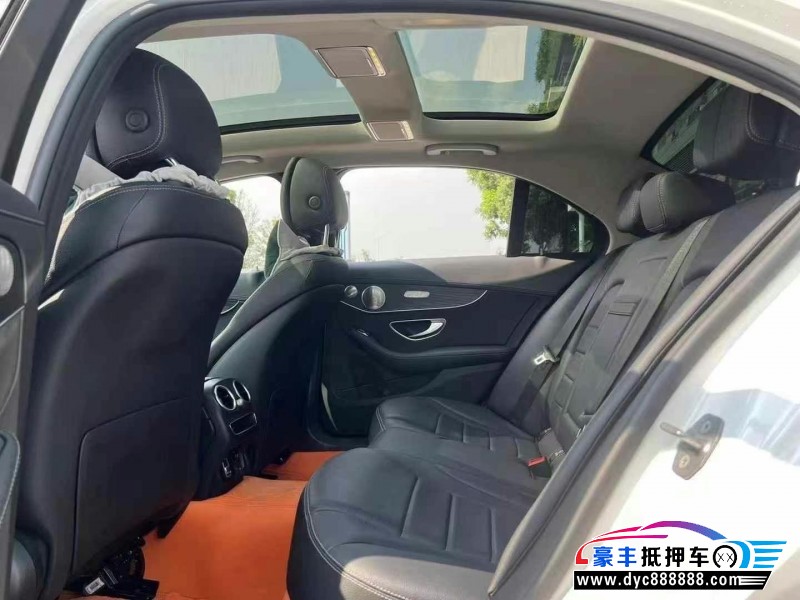 21年奔驰C轿车抵押车出售