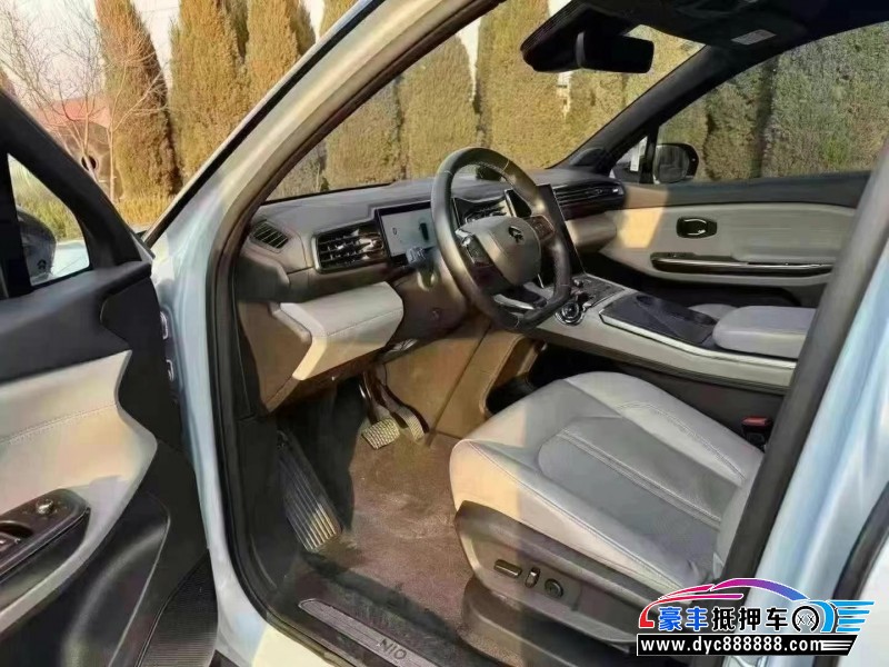 22年蔚来ES6轿车抵押车出售