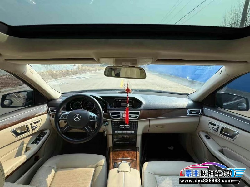 14年奔驰E轿车抵押车出售