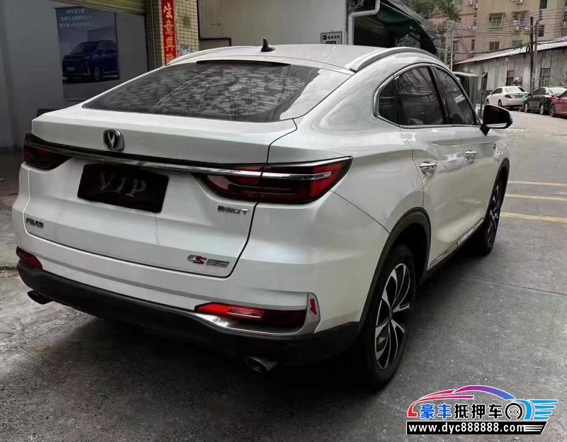 21年长安长安cs85轿车抵押车出售