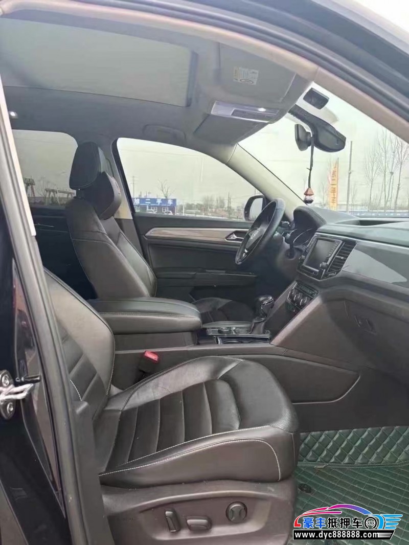 18年大众途昂轿车抵押车出售