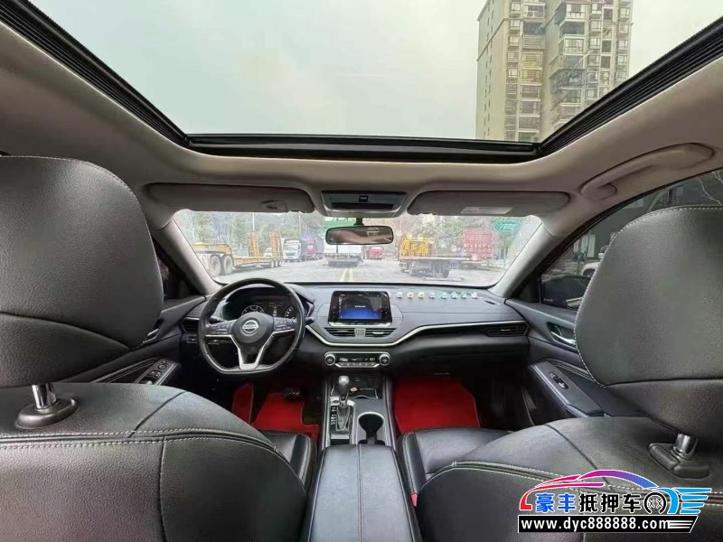 20年日产天籁轿车抵押车出售