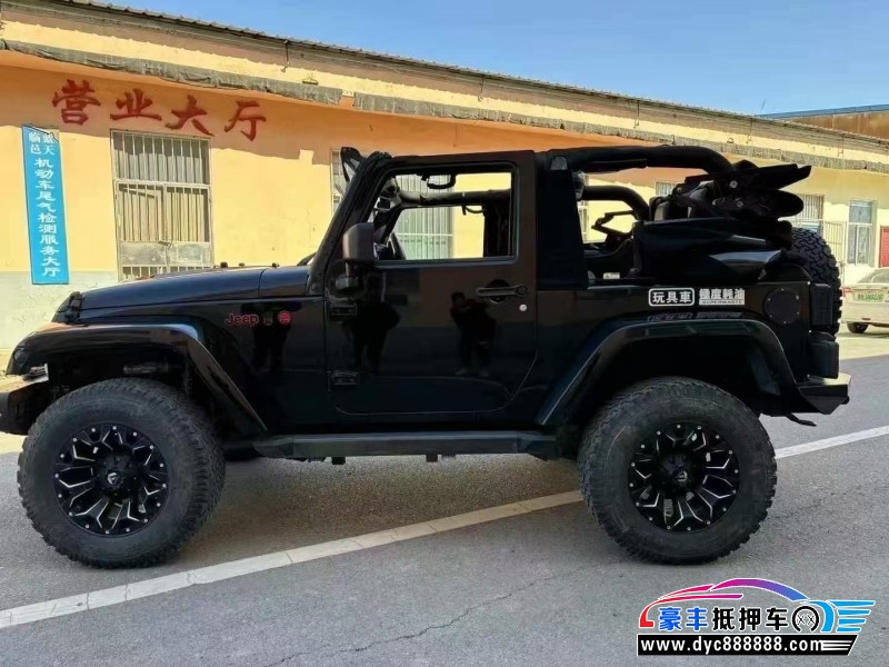 14年Jeep牧马人轿车抵押车出售