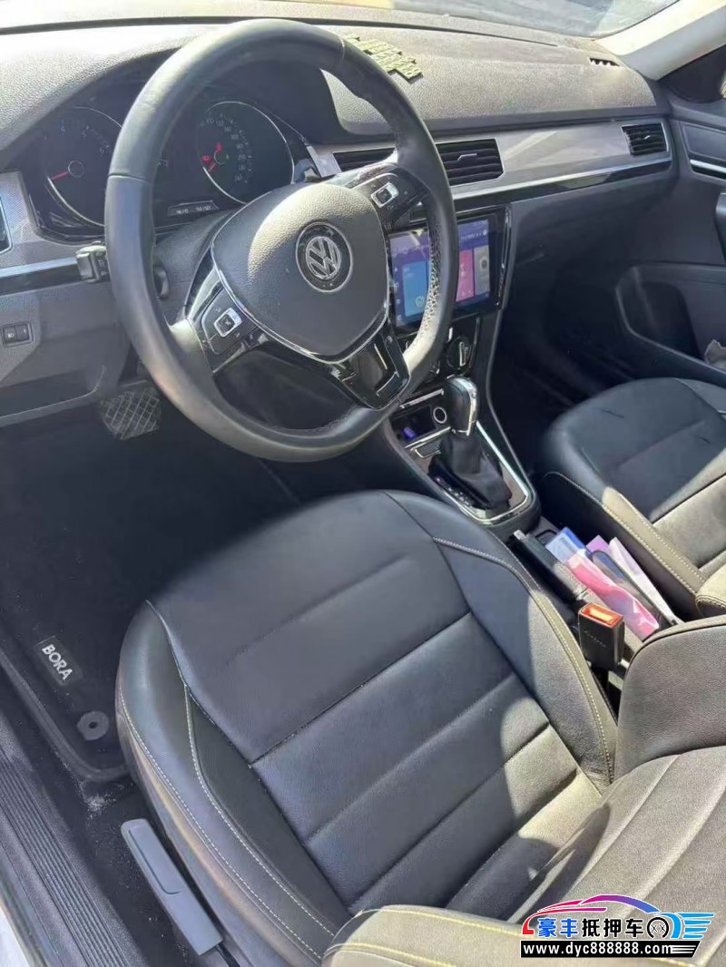 18年大众宝来轿车抵押车出售