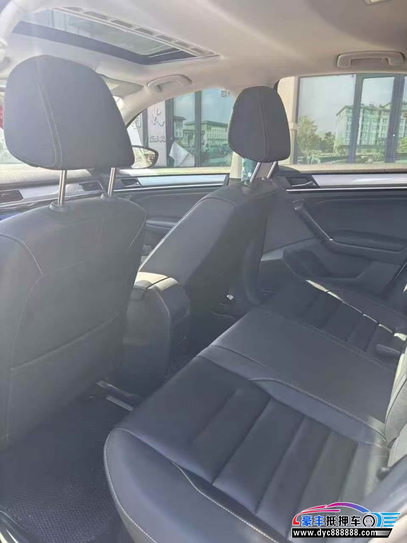 18年大众宝来轿车抵押车出售