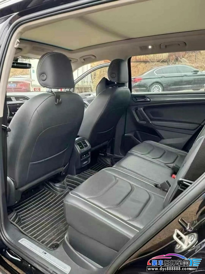 20年大众途观轿车抵押车出售