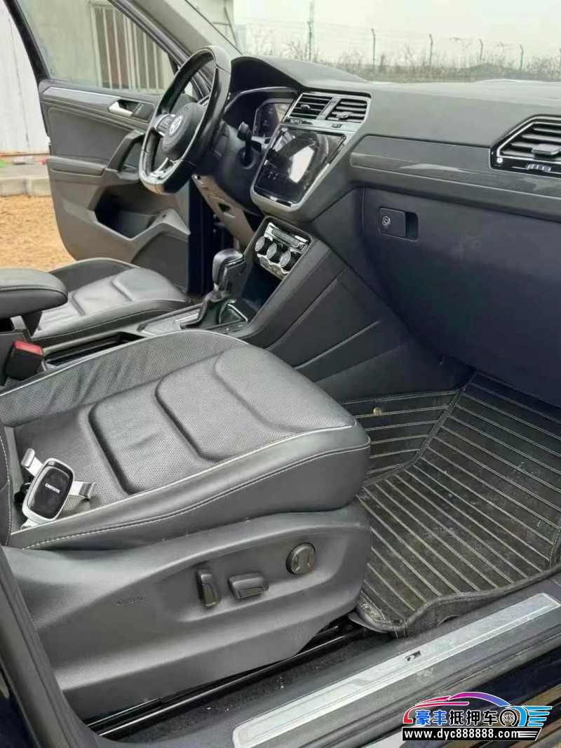 20年大众途观轿车抵押车出售