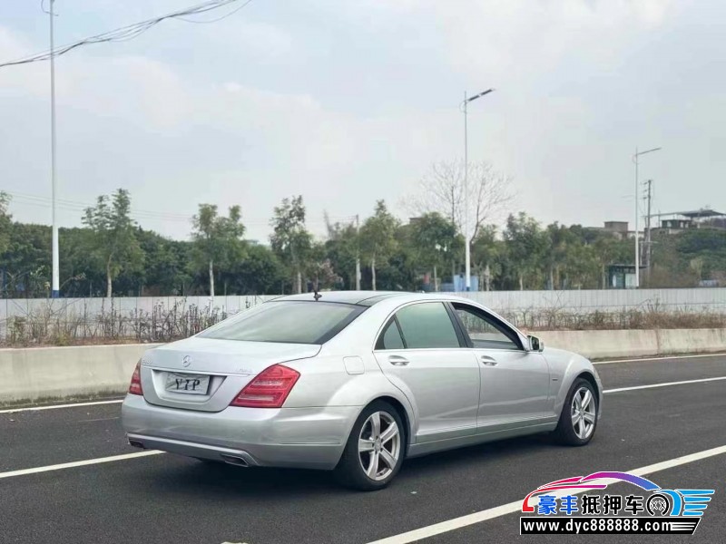 10年奔驰S轿车抵押车出售