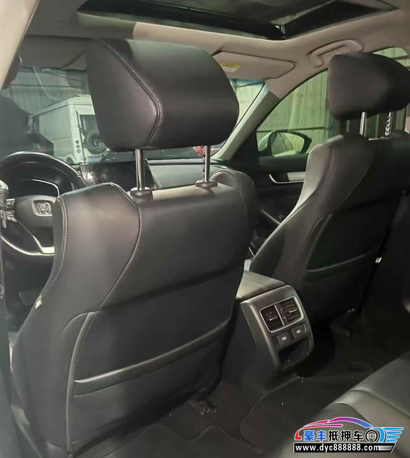 22年本田雅阁轿车抵押车出售