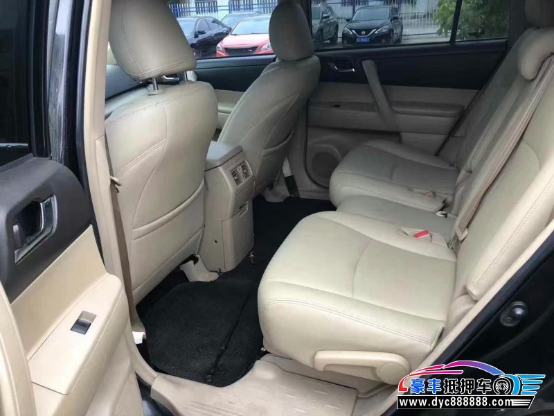 13年丰田汉兰达轿车抵押车出售