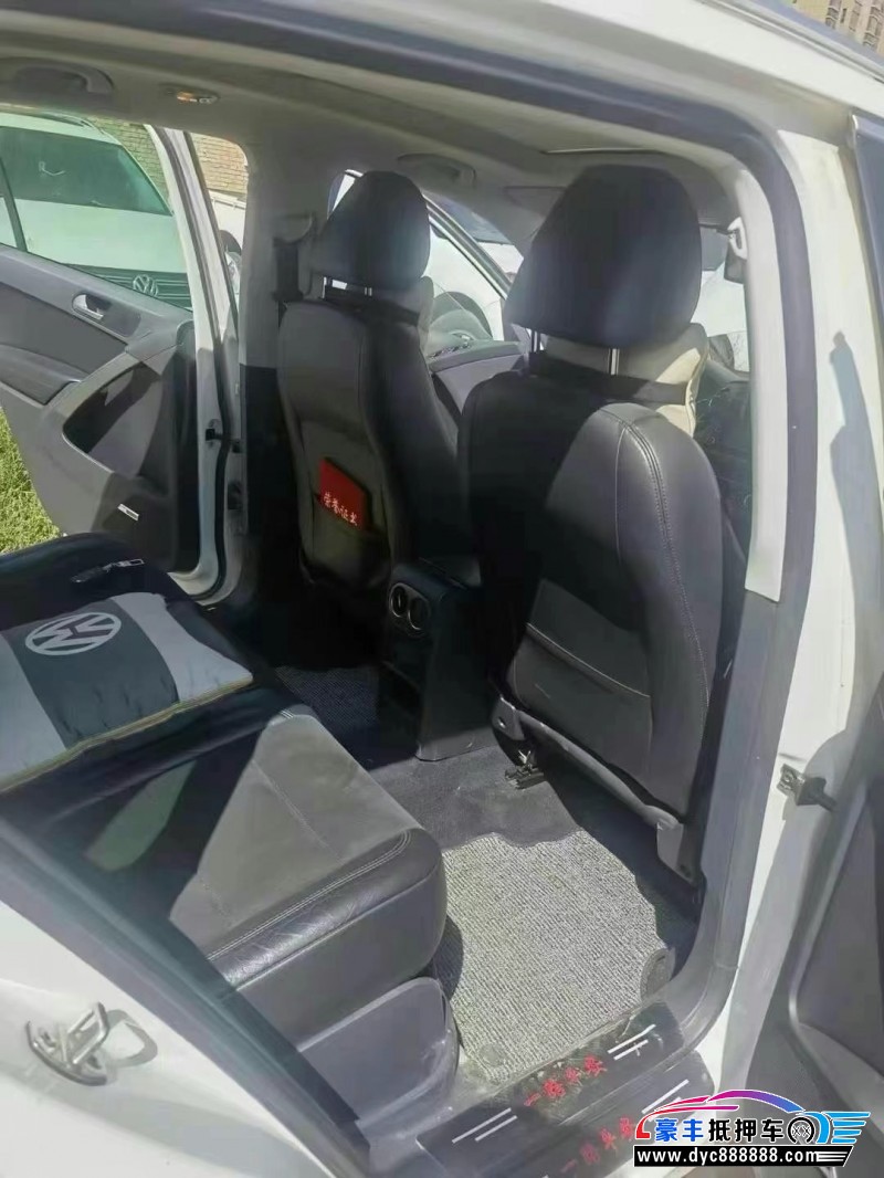 13年大众途观轿车抵押车出售