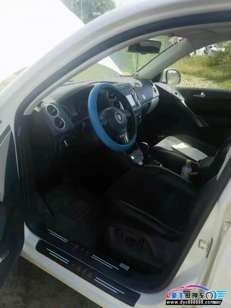 13年大众途观轿车抵押车出售