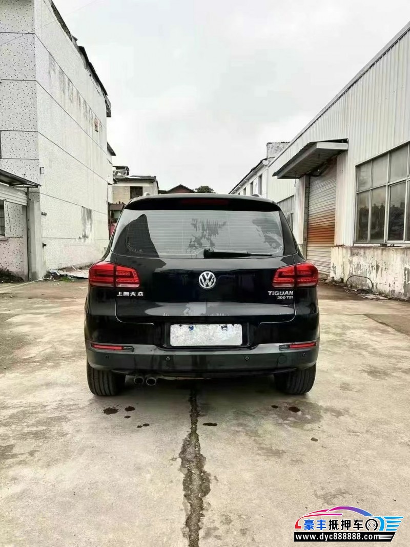 16年大众途观轿车抵押车出售