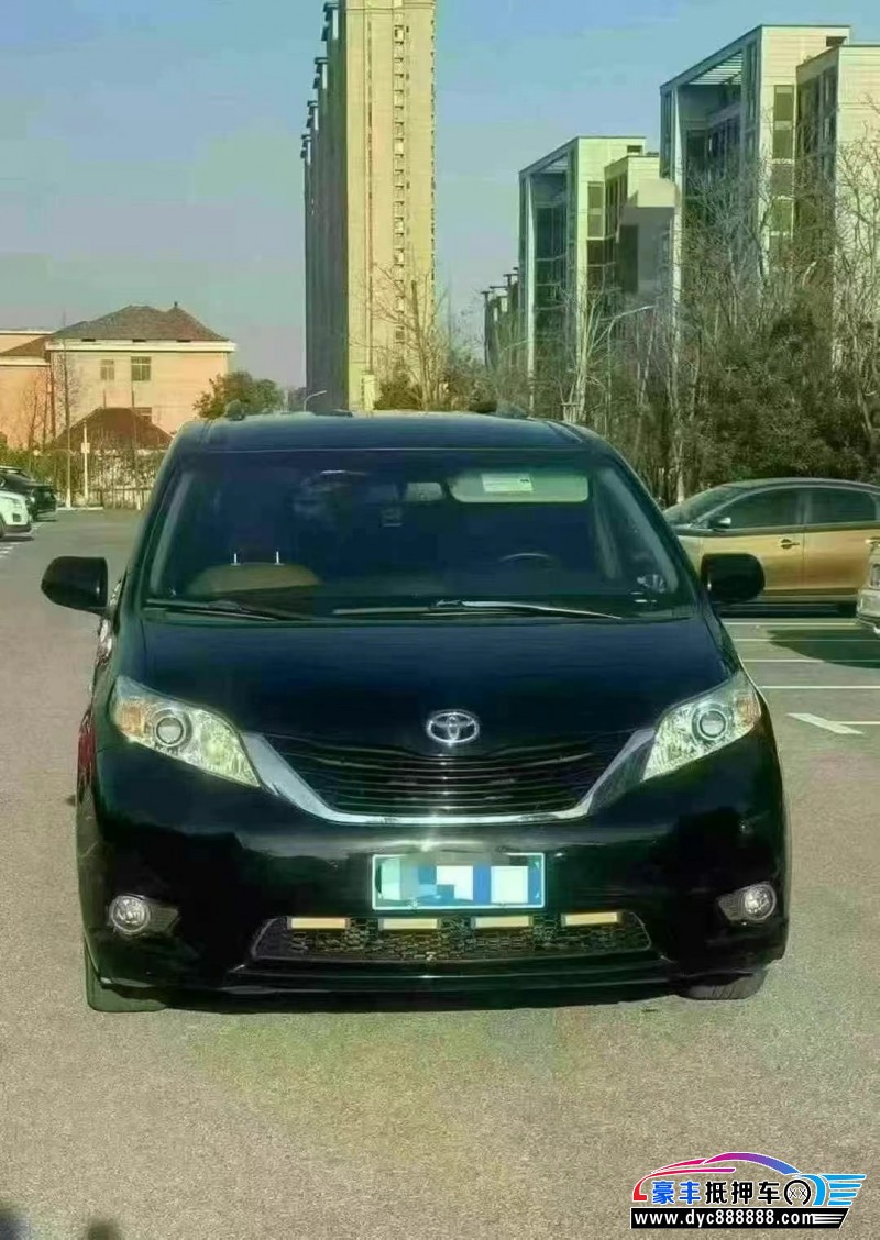 18年丰田塞纳轿车抵押车出售