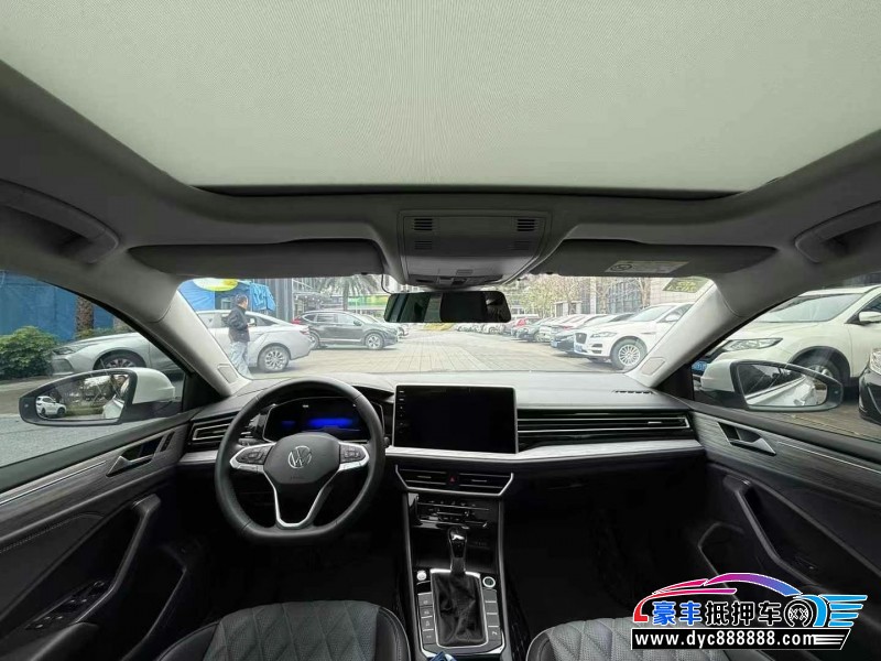 22年大众速腾轿车抵押车出售