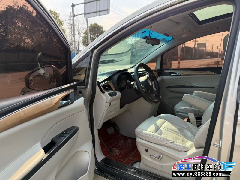 19年别克GL8MPV抵押车出售