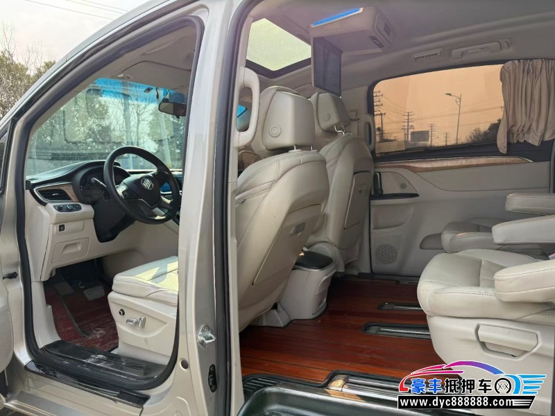 19年别克GL8MPV抵押车出售