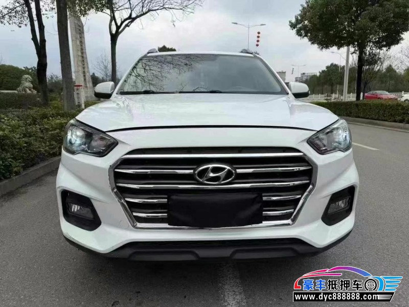 19年现代ix35轿车抵押车出售