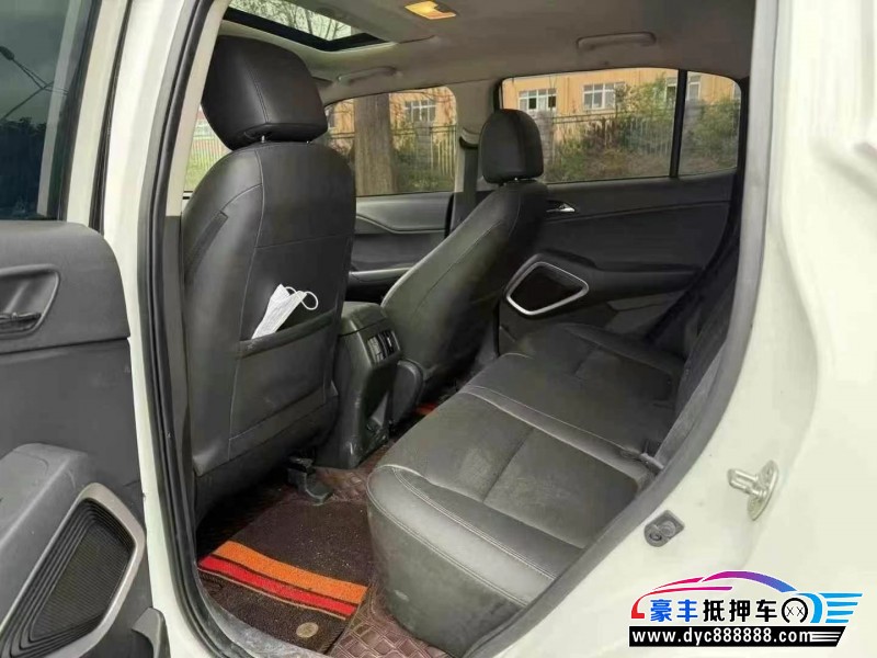 19年现代ix35轿车抵押车出售