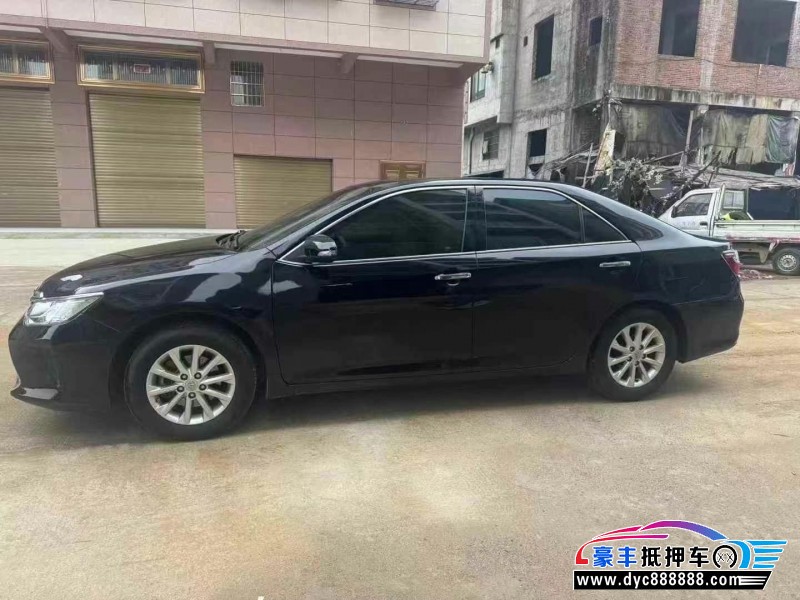 16年丰田凯美瑞轿车抵押车出售