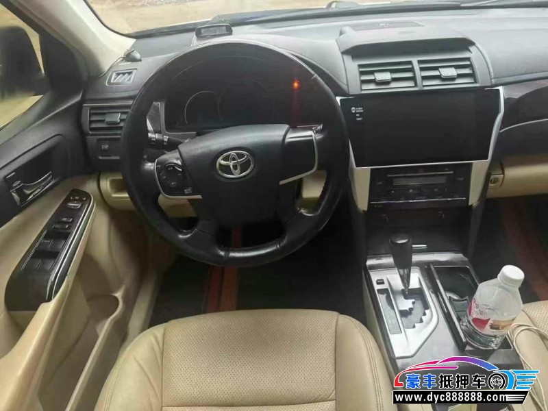 16年丰田凯美瑞轿车抵押车出售