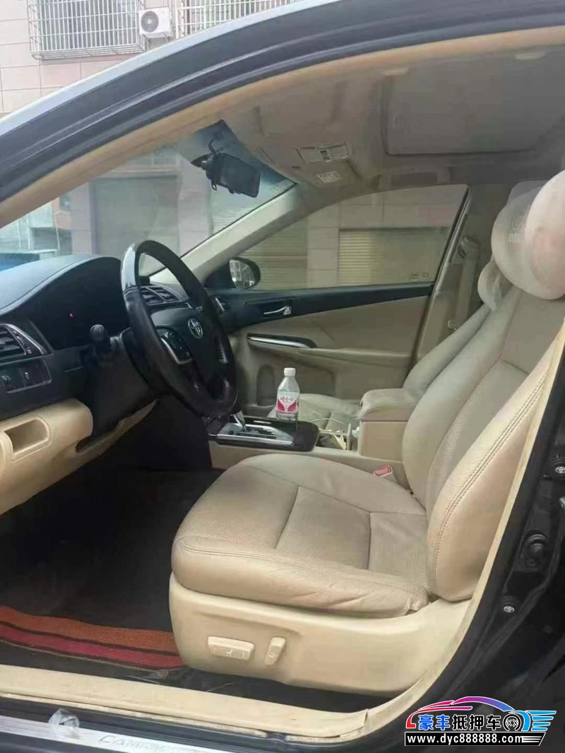 16年丰田凯美瑞轿车抵押车出售