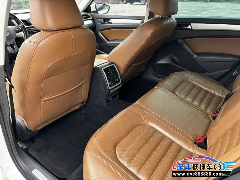 14年大众帕萨特轿车抵押车出售