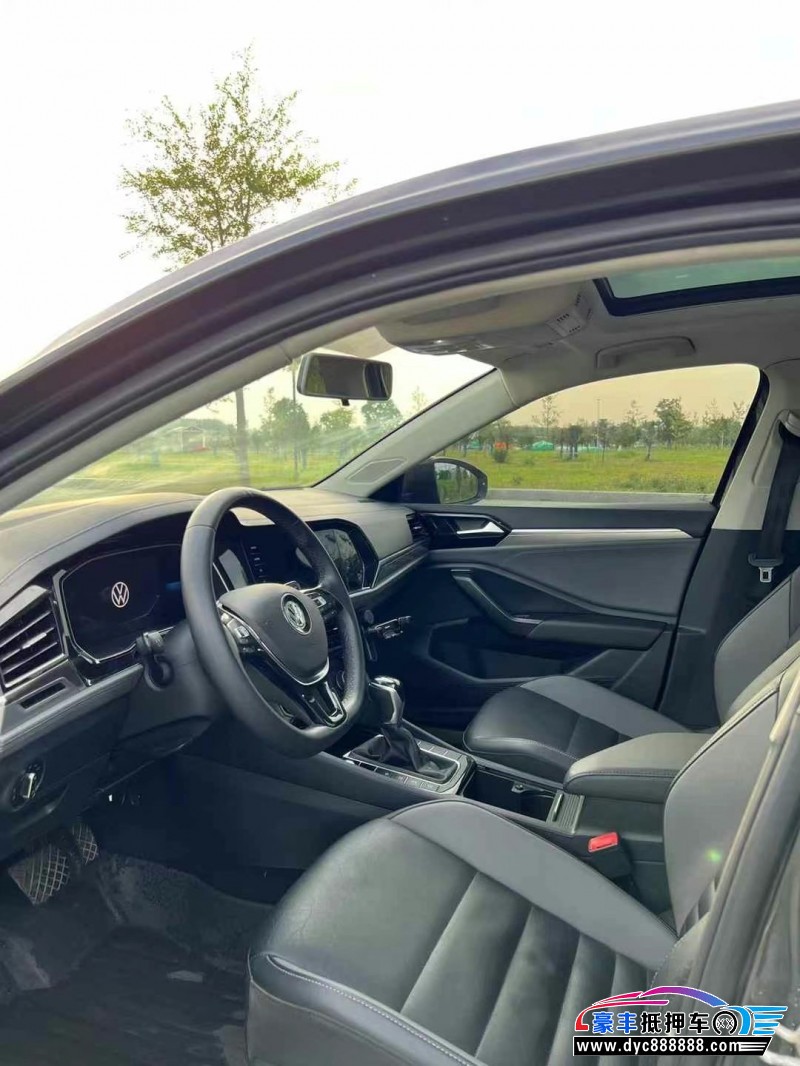 21年大众速腾轿车抵押车出售