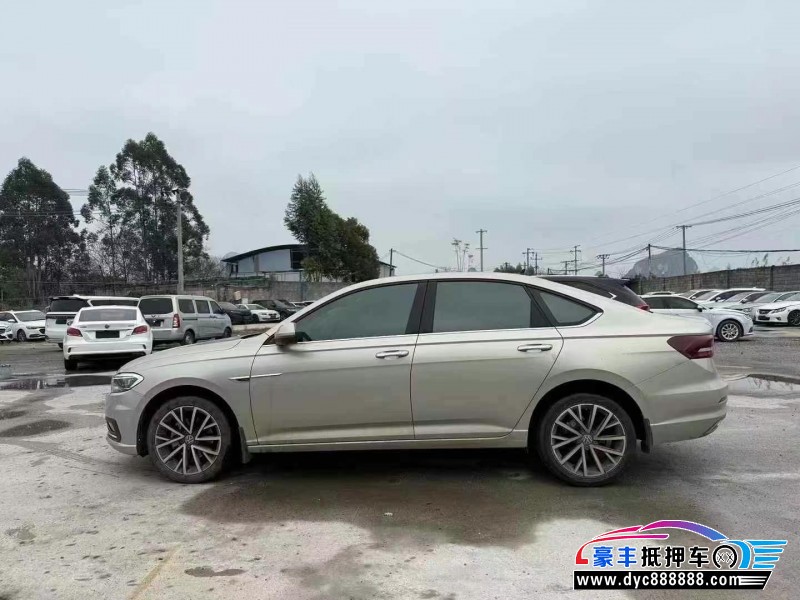 21年大众朗逸轿车抵押车出售