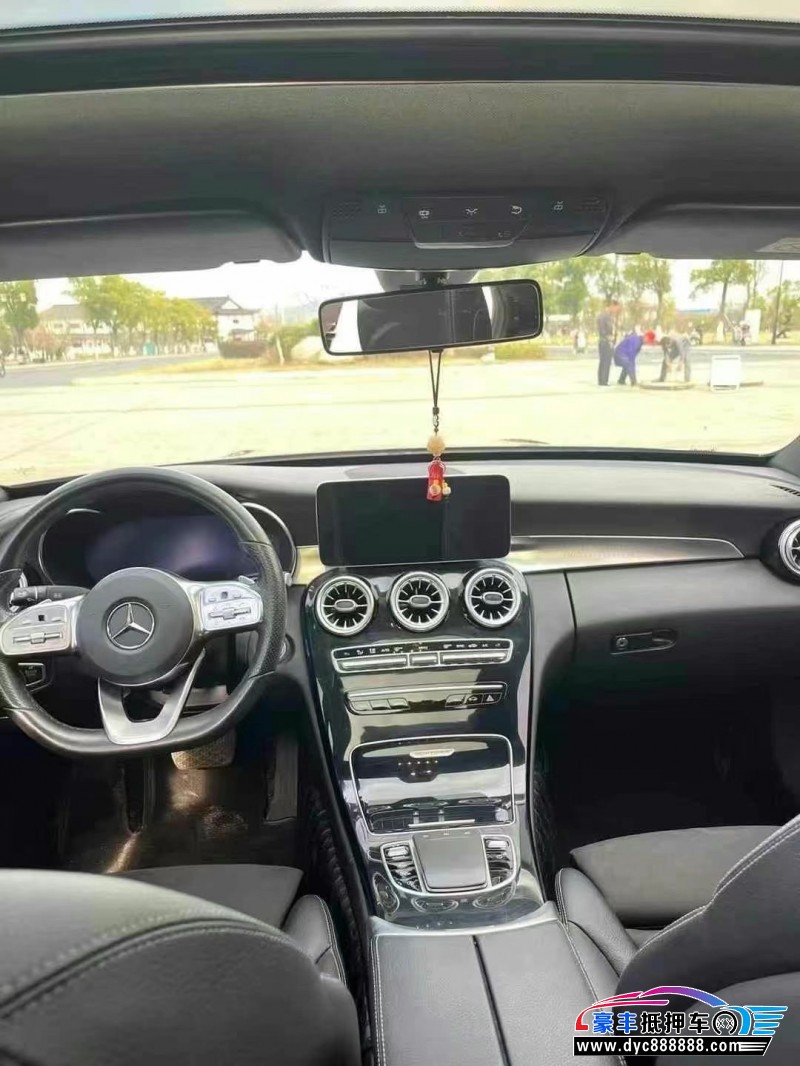 21年奔驰C轿车抵押车出售